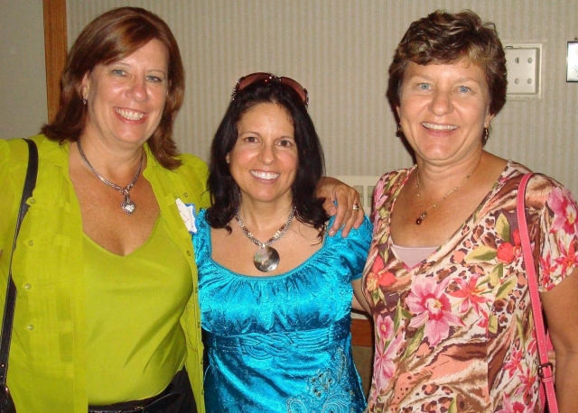 Denise Larraza, Sharon Oliver, Monica Surprenant(Nawrocki)